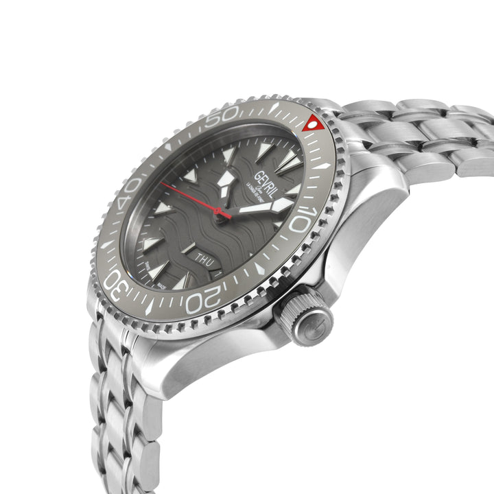 Hudson Yards Swiss Automatic Custom made SW220 - Day/Date display Diver watch, G