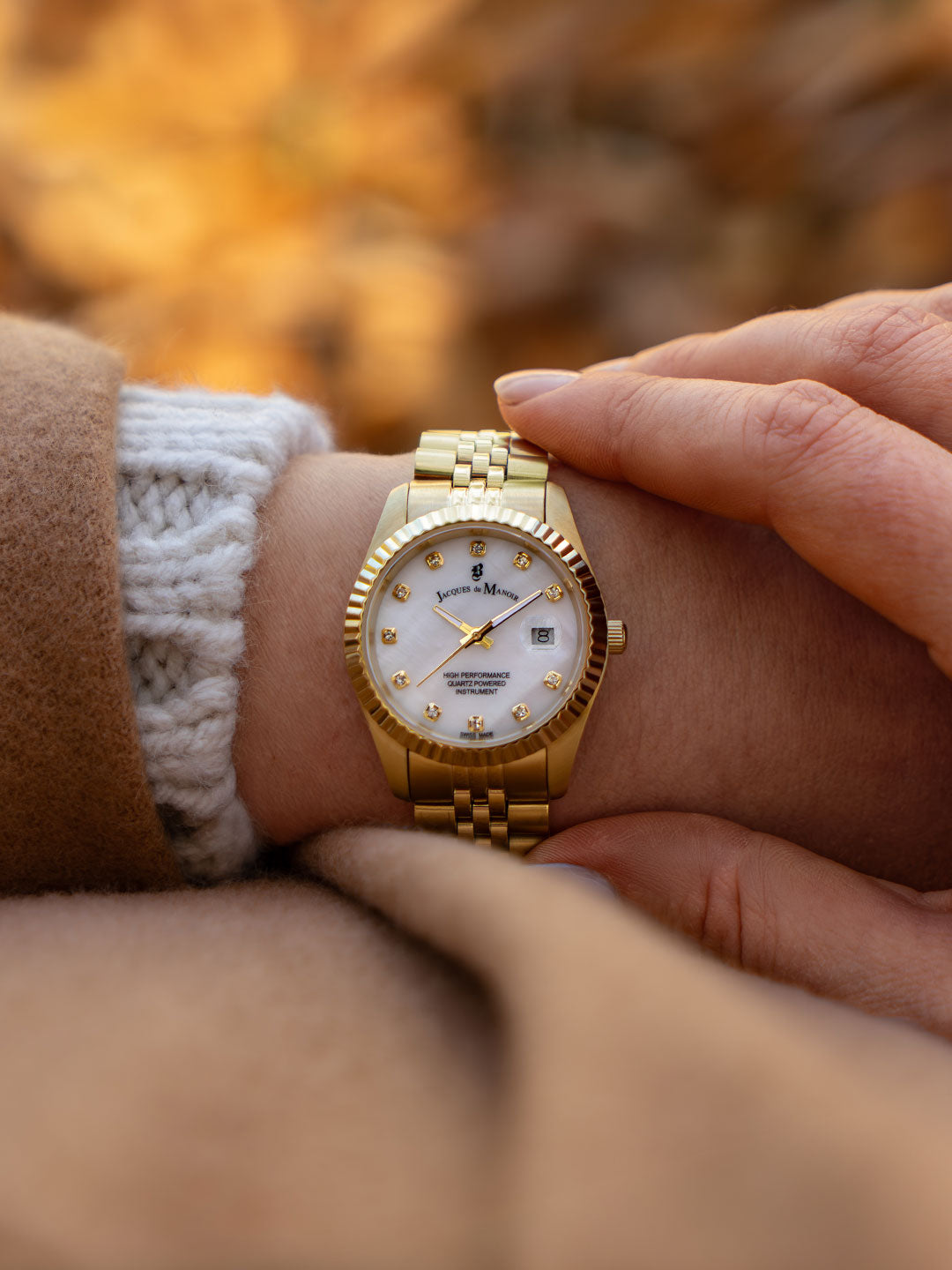 Inspiration (31mm) Mother of pearl dial, gold stainless steel bracelet