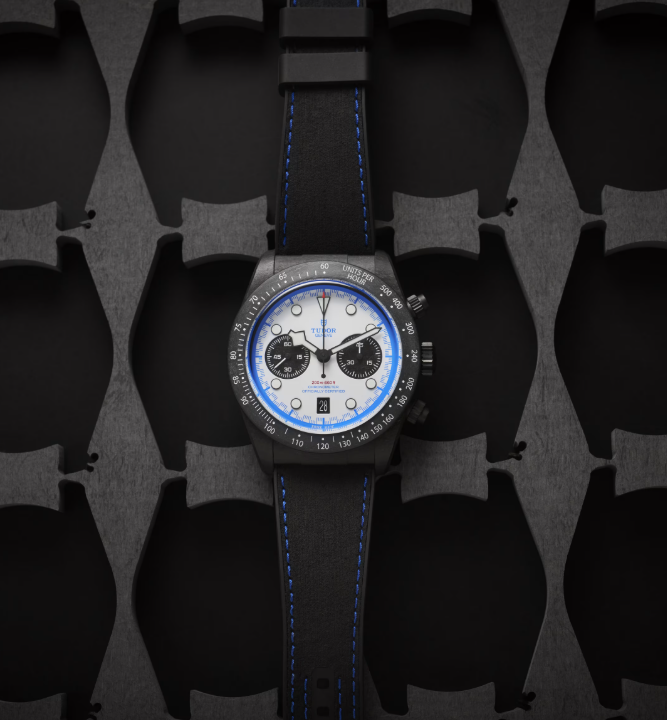 Black Bay Chrono Carbon 25 | White Dial