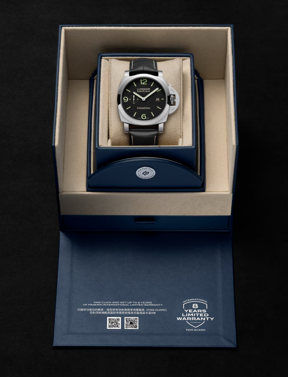 Luminor Marina Black/Black Leather Black Dial