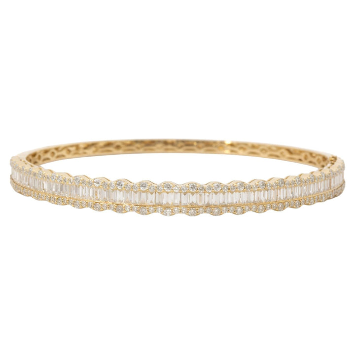 Baguette Diamond Scalloped Bangle