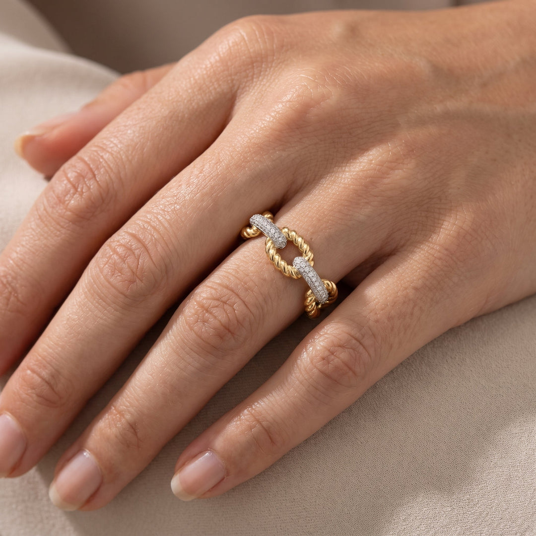 Pavé Link Double Finger Ring