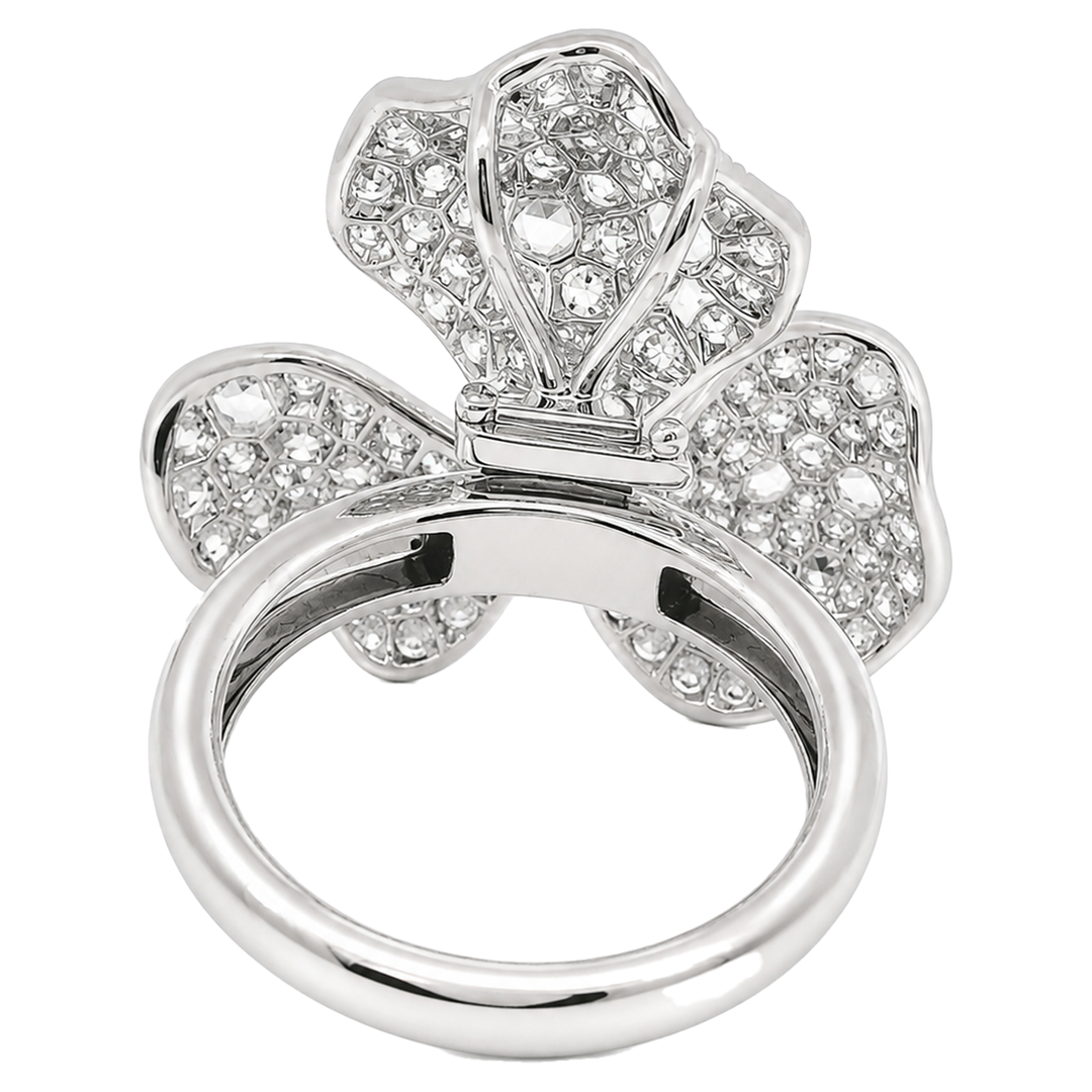 Royal Flora Emerald Ring
