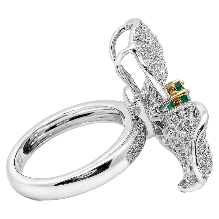 Royal Flora Emerald Ring