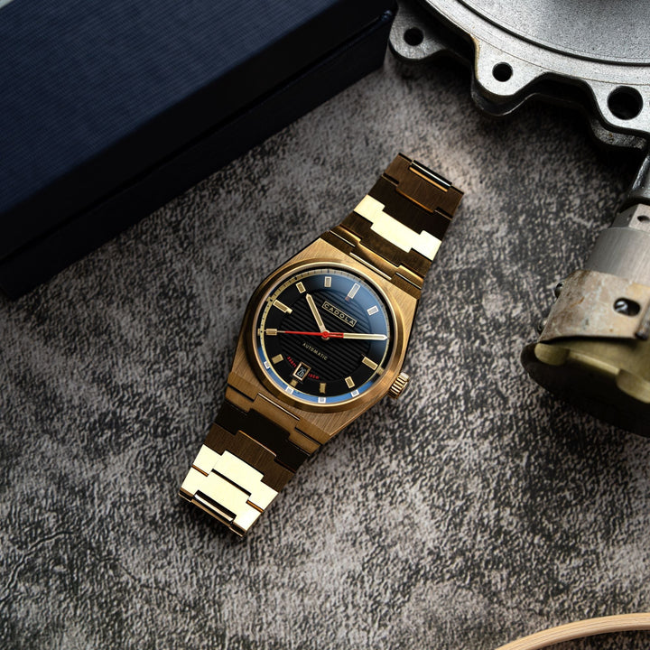 Lydden Hill Black / Gold | Black Dial