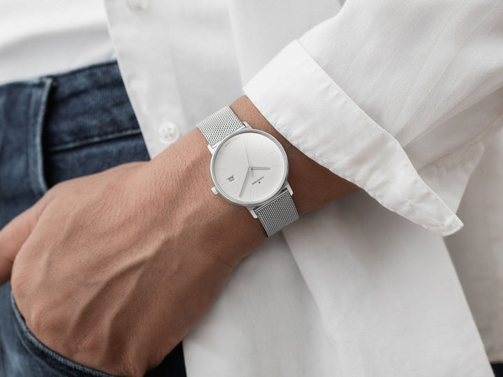 Form Damen Silver-Plated Dial / Milanese Bracelet Silver Dial