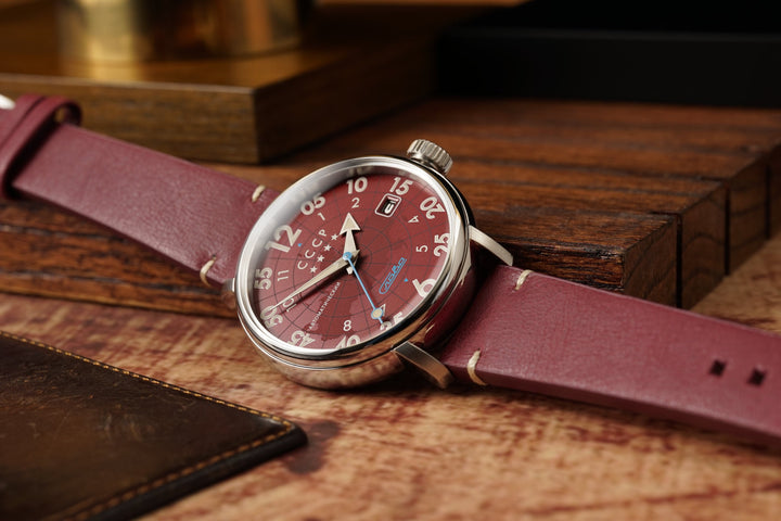 Heroes Comrade Silver / Red | Red Dial