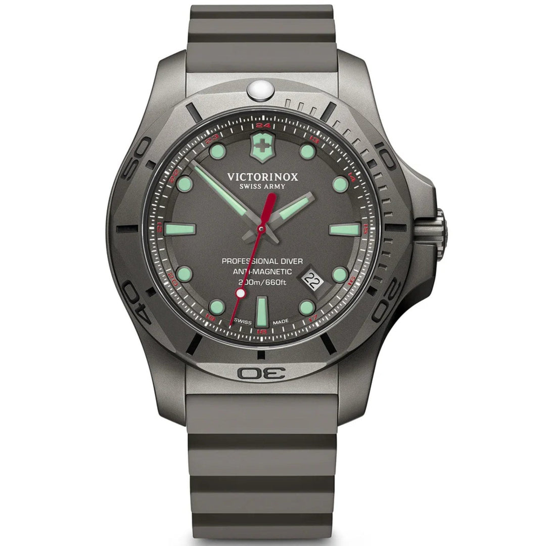Victorinox Professional Titanium Diver Quartz 45mm New
