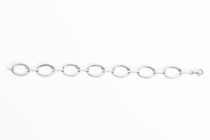 Layla Textured Round Link Bracelet