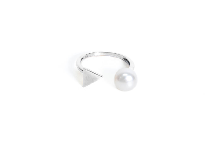 Ivy Pearl Ring