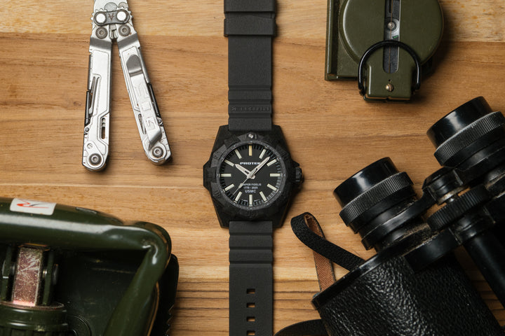 AGGRESSOR 4100 DIVE SEMPER FIDELIS SERIES Carbon/Black/Charcoal | Black Dial