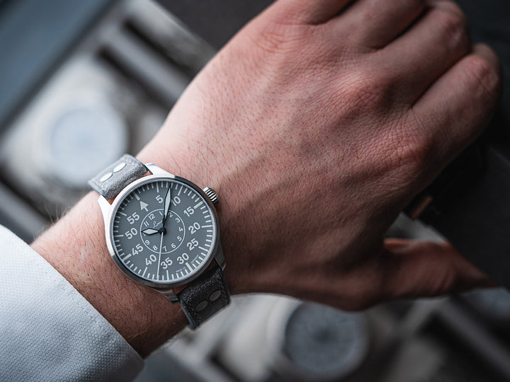 Aachen Grau 39 Automatic / Leather Strap Gray Dial