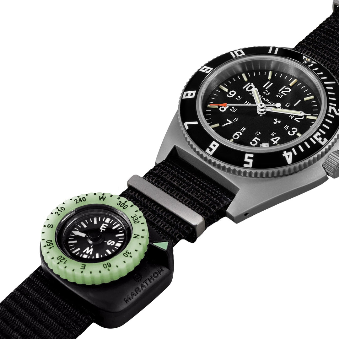 Glow-in-the-Dark Clip Compass CLIP COMPASS