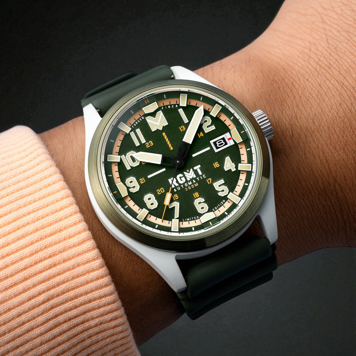 Defender Automatic Limited Edition Green / Silicone | Green Dial