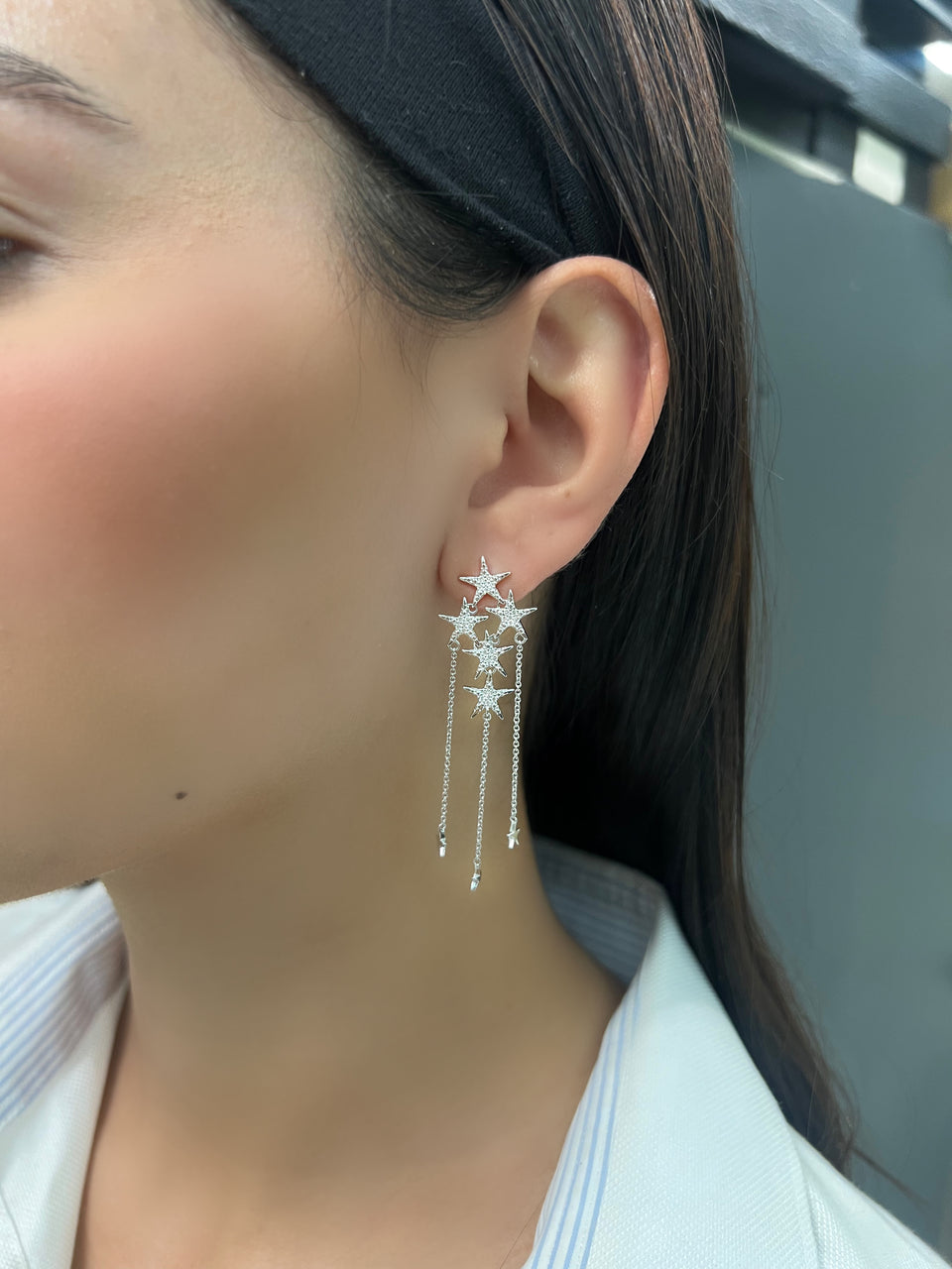 18K White Gold Dangling Star Earrings
