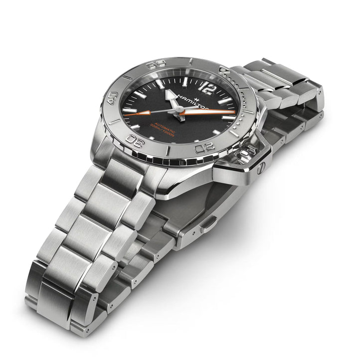 Khaki Navy Silver/SS Black Dial