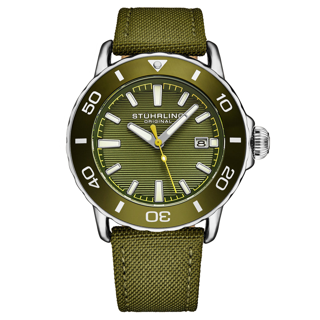 Voyager 4049 44mm Green | Green Dial