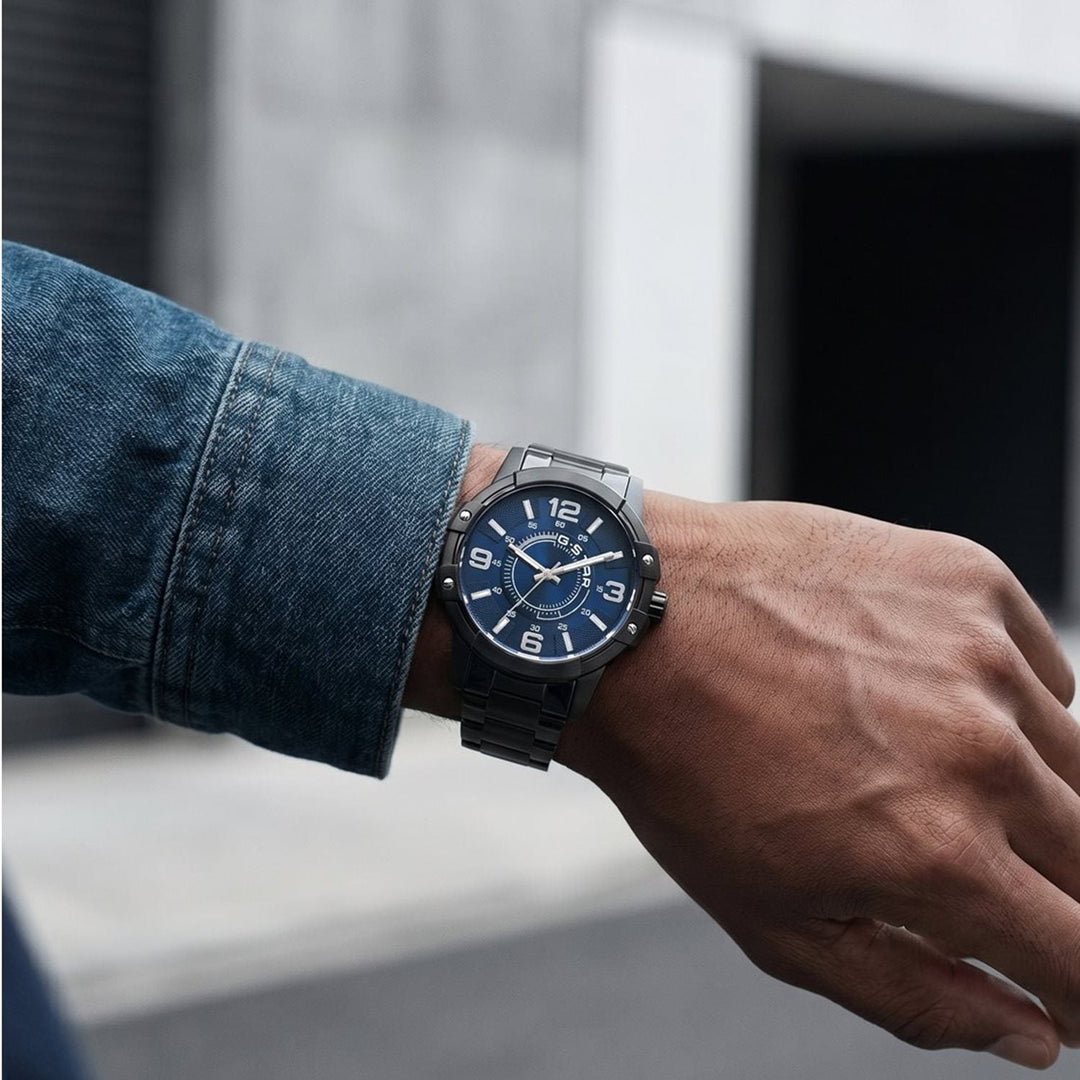 Constructed Blue Dial / Black Stainless Steel Bracelet Blue Dial