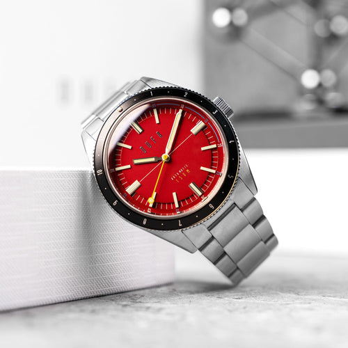 Freitaucher Automatic Red / Stainless Steel | Red Dial