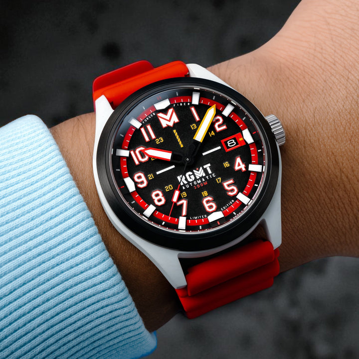 Defender Automatic Limited Edition Black / Silicone | Black Dial