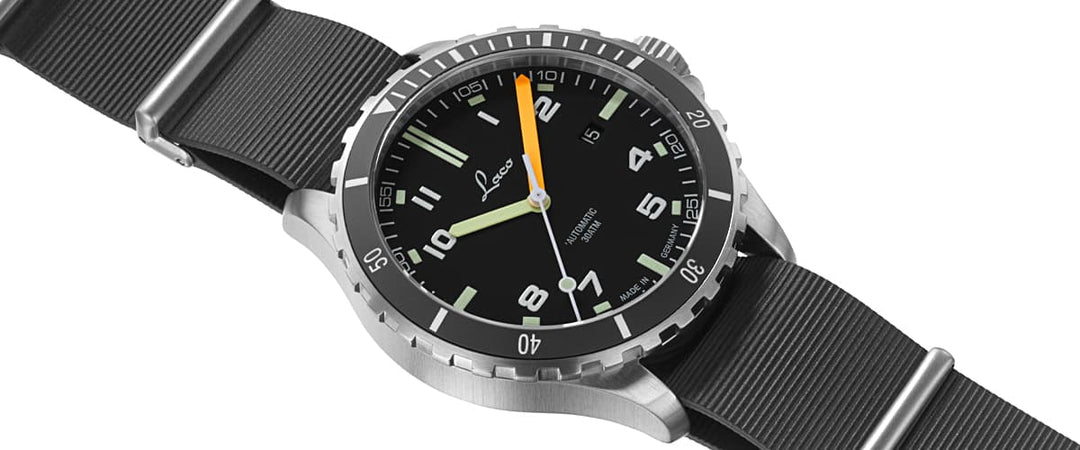 Squad Watch Himalaya 42mm Rubber Black Dial