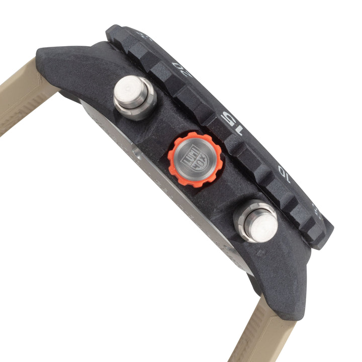 Bear Grylls Survival 45mm / Black and White / Brown Black-White Dial