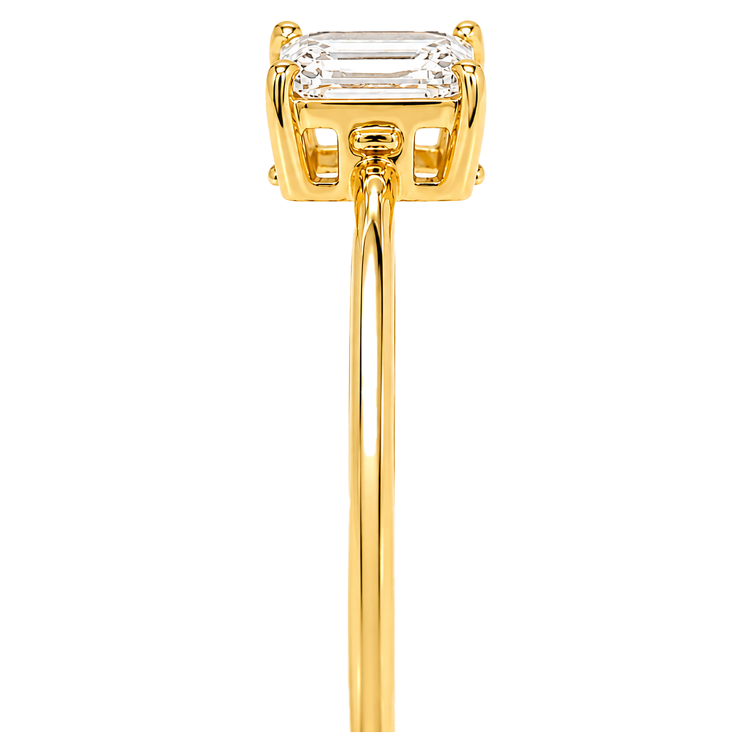 Emerald-Cut Diamond Solitaire Bangle