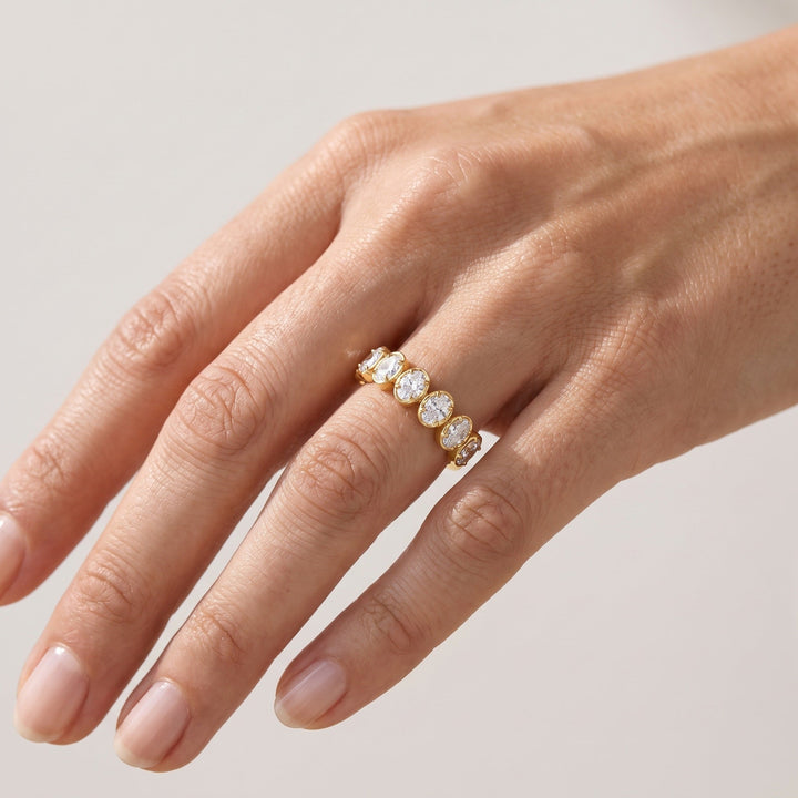 Seven-Stone Oval Band