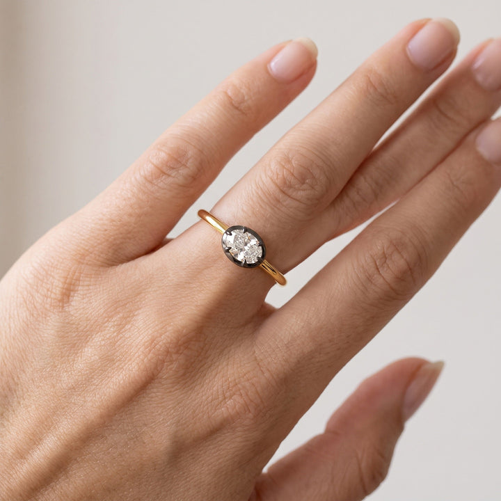 Noir East-West Oval Ring