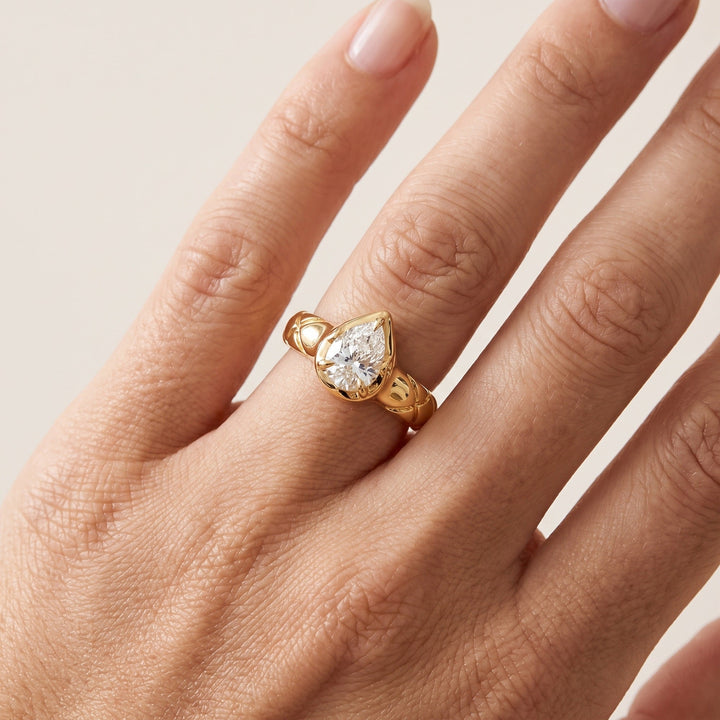 Pear Diamond Serpent Ring