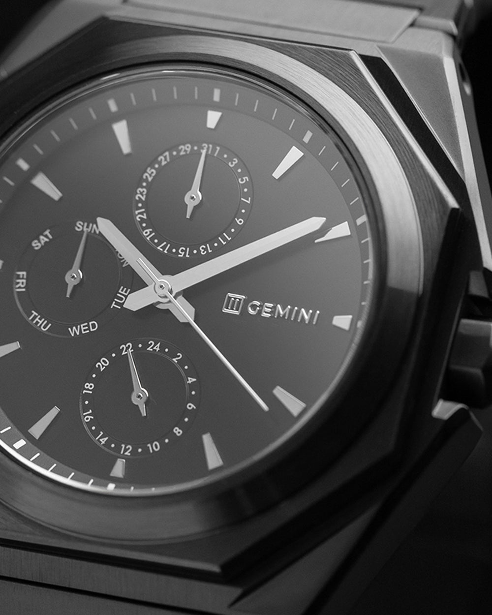 Ferro Black Black | Black Dial