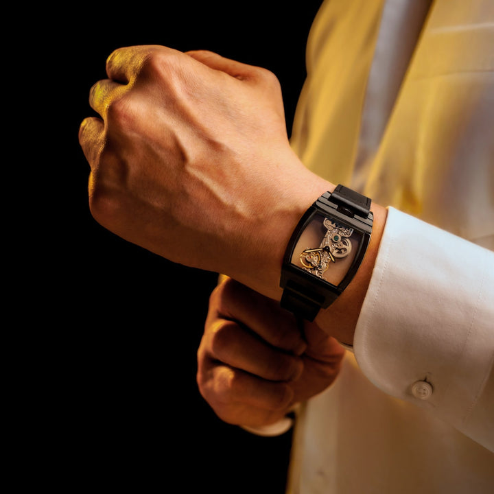 Discovery Wolver Bridge Mechanical Black  / Genuine Leather Transparent Dial