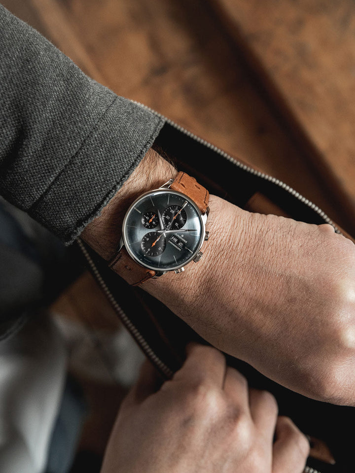 Meister Chronoscope Sapphire Gray Dial / Brown Ostrich Leather Strap Gray Dial