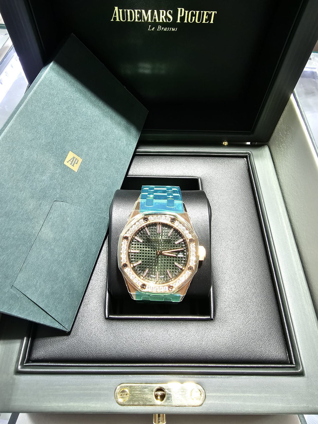 Audemars Piguet ROYAL OAK 37MM KHAKI GREEN DIAL 18K PINK GOLD WITH DIAMOND BEZEL Ref. 15551OR.ZZ.1356OR.06 MENS WATCH