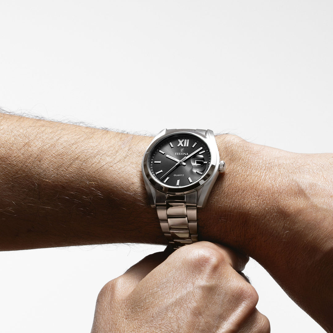 Acero clasico Black / Stainless Steel Black Dial