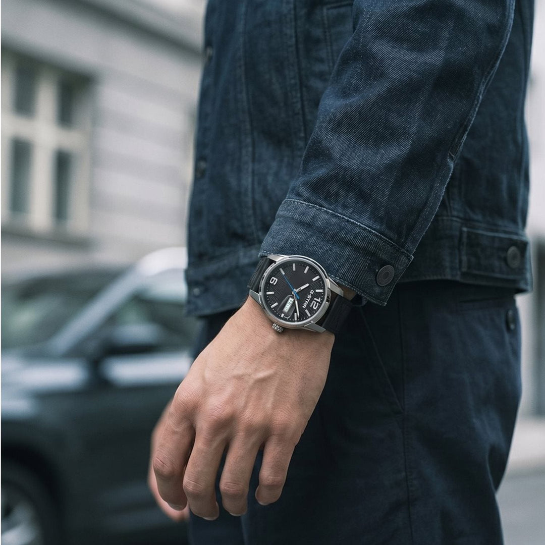 Selvedge Black Dial / Black Leather Strap Black Dial