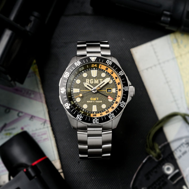 CONTINENTAL GMT GREEN / SOLID STAINLESS STEEL BRACELET Green Dial