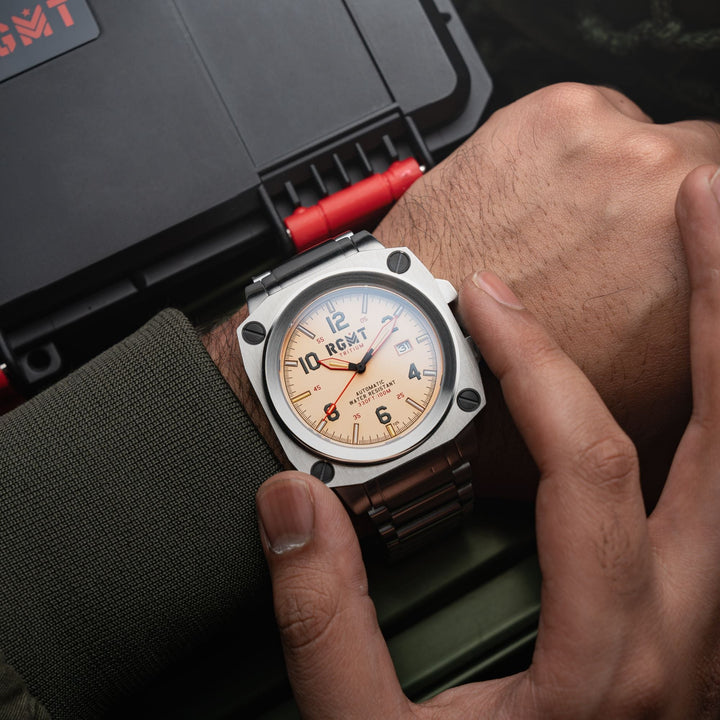 Altimeter Tritium Automatic Cream /Stainless Steel Cream Dial