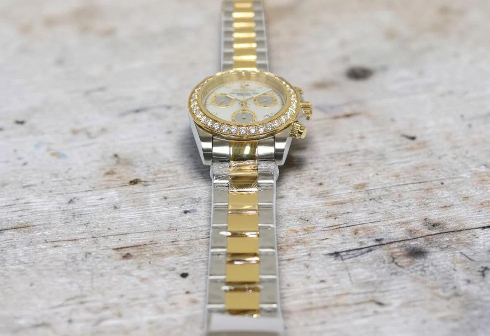 Elite Diamond Silver dial / Two-Tone Silver / Gold Stainless Steel Bracelet Silv