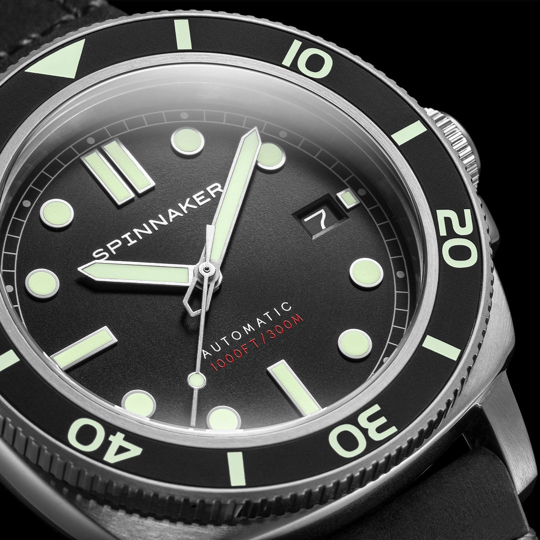 Hull Diver Black / Leather | Black Dial