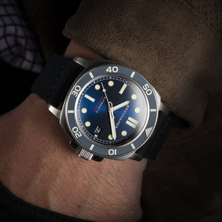Hull Diver Blue / Leather | Blue Dial