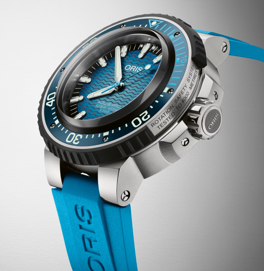 Aquis Pro 400M 49.50mm Blue Dial
