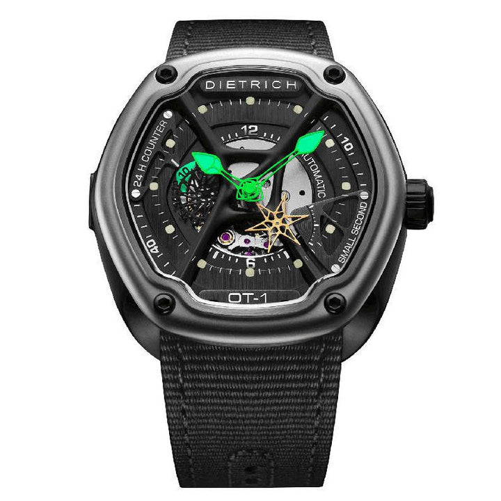 Dietrich 46mm / Black / Skeleton Skeleton Dial