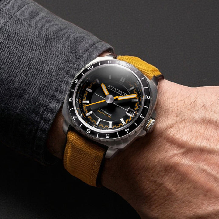 Overdrive Automatic Black / Yellow Canvas Black Dial