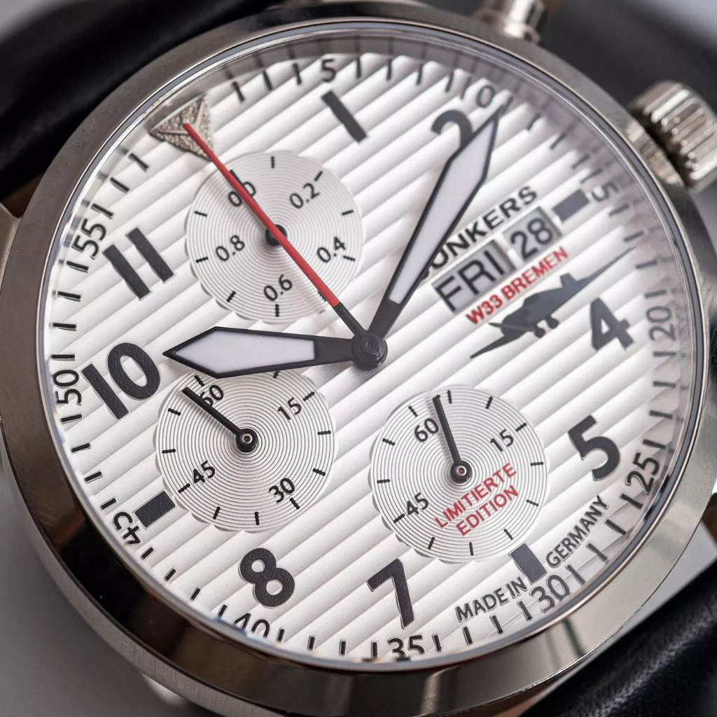 W33 - Limited Editon Leather / Silver Silver Dial