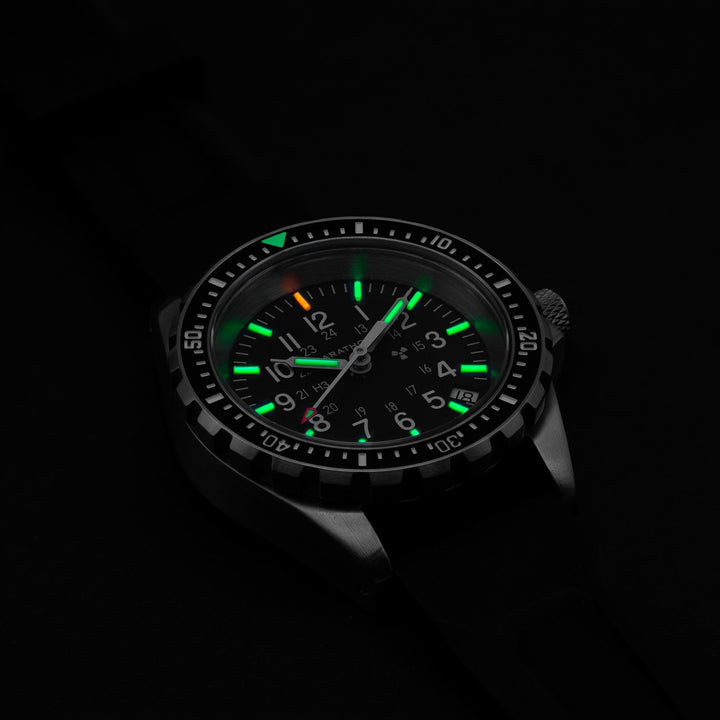 Divers Auto Medium Search and Rescue Quartz Black NGM/Rubber | Matte Black Dial