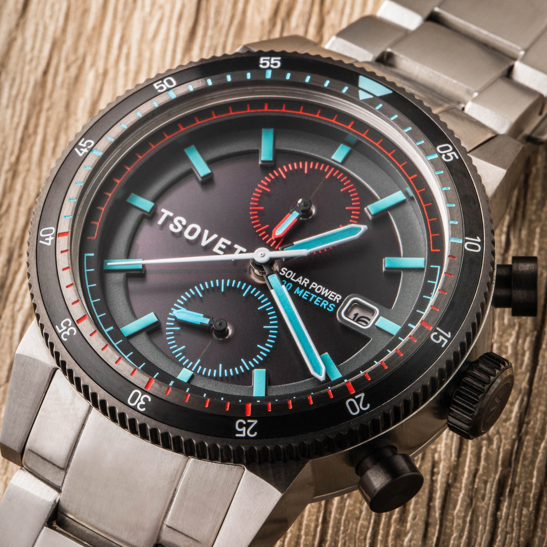 SLR FW42  Solar Powered Chronograph Gray / Stainless Steel | Gray Dial