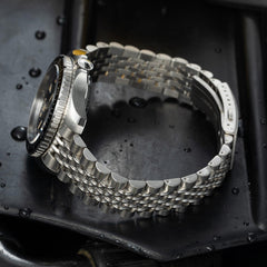 Diver 200M Automatic Vintage Bracelet Diving Watch | Black Dial