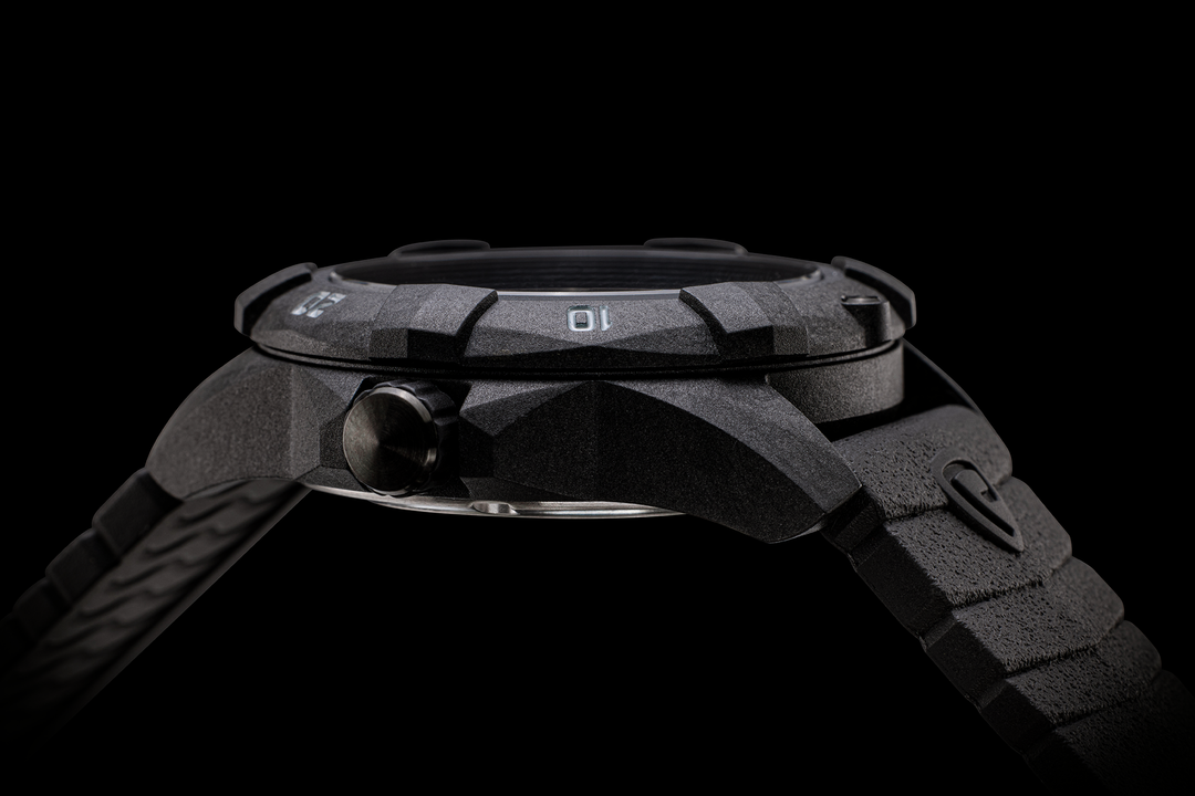 USMC Carbon Dive CARBON CASE/BLACK & SAND DIAL/BLACK STRAP | Black Dial