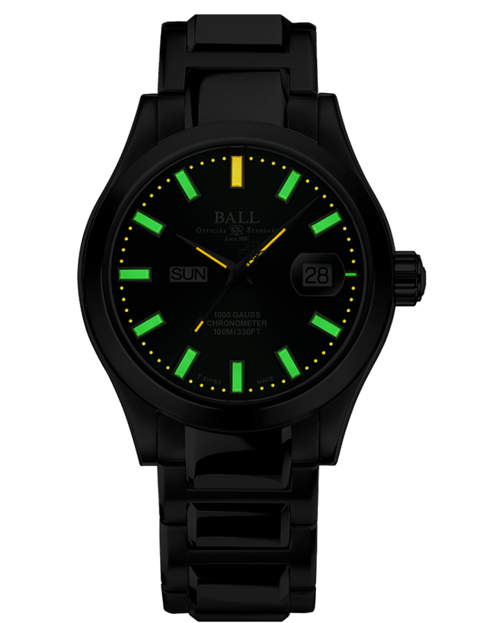 Engineer III Marvelight Chronometer Day-Date Black 40mm Black Dial